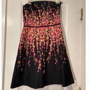 Strapless cocktail / party dress